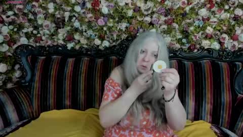 Snapshot of mariabelladonna chatting on April 2026 10:12:02 PM Maria online show from April 2026 10:12:02 PM