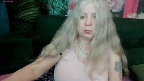 Snapshot of mariabelladonna chatting on May 2026 10:50:03 PM Maria online show from May 2026 10:50:03 PM