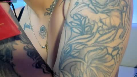 Snapshot of mariaherrera_ chatting on April 2026 08:42:02 PM MARIA HERRERA online show from April 2026 08:42:02 PM