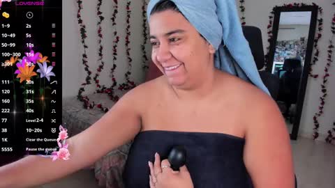 Snapshot of mariamcastillo chatting on February 2025 08:25:02 PM Mariam Castiblanco online show from February 2025 08:25:02 PM