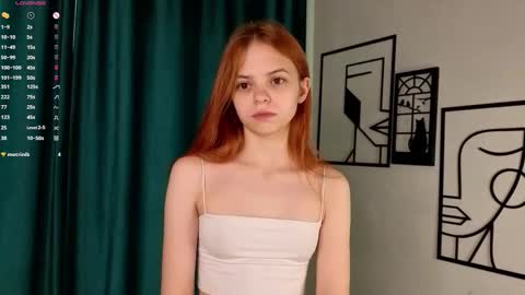 My name is Molly this is my first day online show from September 2025 01:16:02 AM