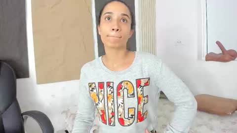 Snapshot of marian_rios chatting on March 2026 10:53:03 AM Marian online show from March 2026 10:53:03 AM