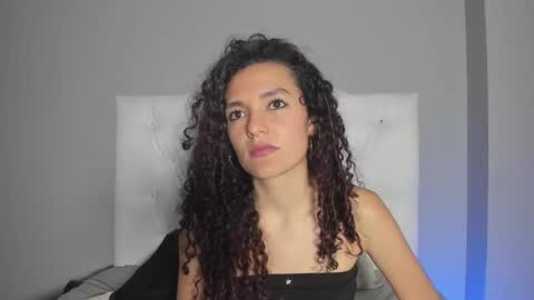 Snapshot of marian_skinny chatting on December 2024 12:15:02 AM Marian online show from December 2024 12:15:02 AM