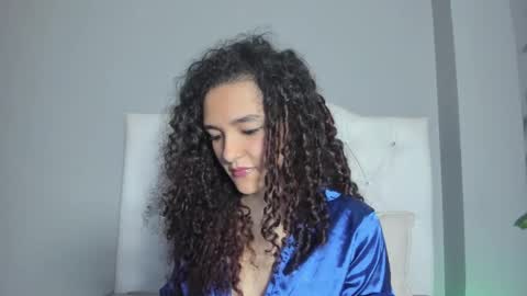 Snapshot of marian_skinny chatting on January 2025 12:59:01 AM Marian online show from January 2025 12:59:01 AM