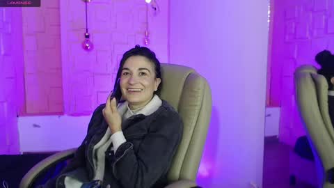 Snapshot of mariana96_ chatting on April 2026 01:41:02 PM Mariana online show from April 2026 01:41:02 PM