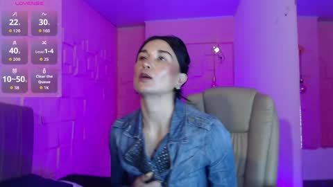 Snapshot of mariana96_ chatting on May 2026 11:49:01 AM Mariana online show from May 2026 11:49:01 AM