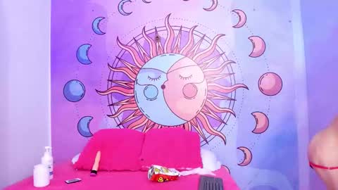 mariana_16_ online show from November 2025 02:39:02 PM