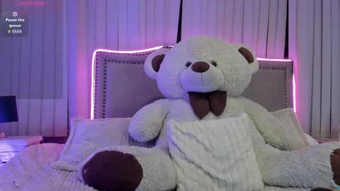 mariana__thompson online show from June 2026 03:12:01 AM