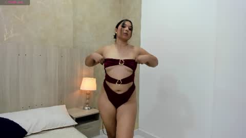 Mariana Allen online show from June 2026 07:45:01 PM