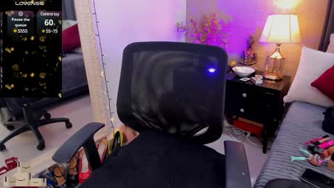 Mar y online show from January 2025 03:28:02 PM