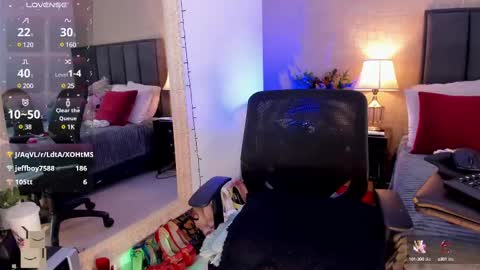 Mar y online show from February 2025 05:35:01 PM