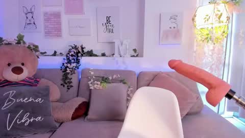 Mariana online show from January 2025 09:26:01 PM