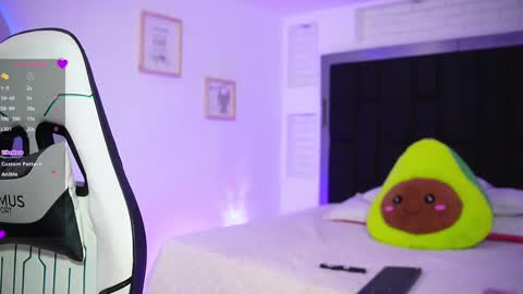 Mariana  online show from September 2025 06:56:02 PM