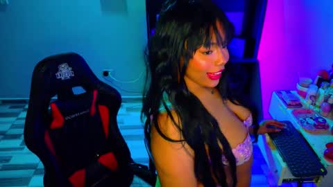 Snapshot of marianapradax chatting on November 2025 05:09:02 AM Mariana Prada online show from November 2025 05:09:02 AM