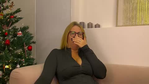 Maria online show from December 2024 07:07:01 AM