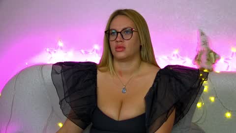 Maria online show from December 2024 08:09:02 AM