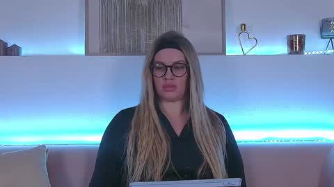 Maria online show from February 2025 02:37:01 AM