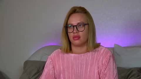 Maria online show from October 2025 06:19:02 PM