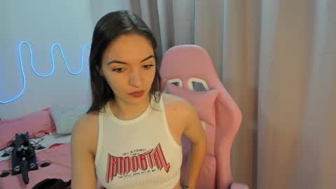 Snapshot of mariangel_3 chatting on February 2026 10:41:02 PM Mariangel online show from February 2026 10:41:02 PM