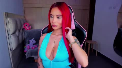 M A R I A N E online show from November 2025 06:39:01 PM