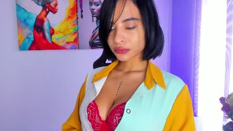 M A R I A N E online show from April 2026 05:10:01 PM