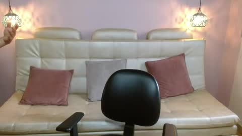 marianne_cam online show from May 2026 01:06:01 PM