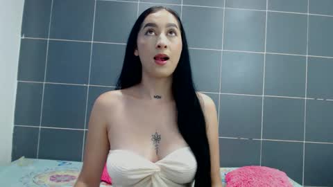 Mariangel online show from October 2025 07:34:02 PM