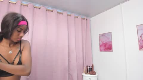 marianrosse online show from May 2026 08:58:01 PM