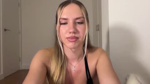 mariareev online show from December 2025 12:38:02 AM