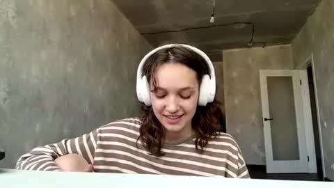 Snapshot of mariascannell chatting on July 2026 10:35:01 AM Jenny online show from July 2026 10:35:01 AM