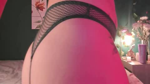 Theressa online show from October 2025 11:30:01 AM