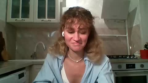 Elianor online show from March 2026 06:14:02 PM