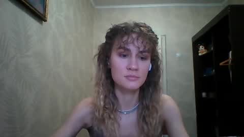 Elianor online show from March 2026 02:33:01 PM