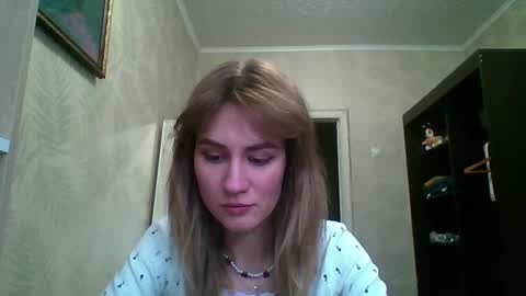Elianor online show from April 2026 09:04:01 AM