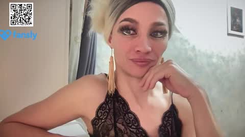 Mari online show from January 2025 10:44:02 PM