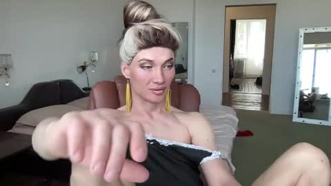 Mari online show from April 2026 07:33:02 AM