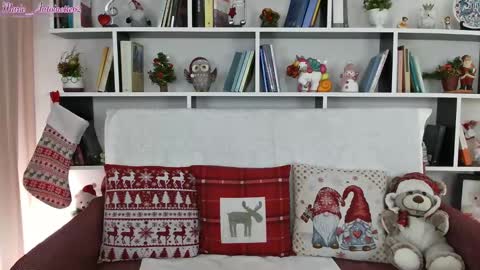 Snapshot of marie_antoinette62 chatting on December 2024 06:09:02 PM Maria online show from December 2024 06:09:02 PM