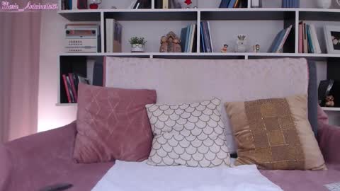 Snapshot of marie_antoinette62 chatting on September 2025 06:13:01 AM Maria online show from September 2025 06:13:01 AM