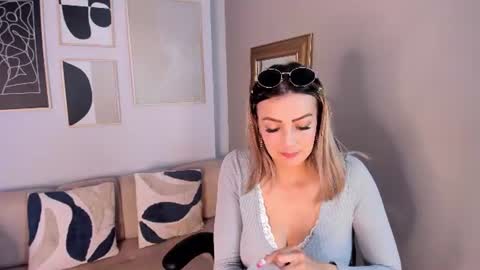 marie_bass online show from June 2026 02:04:01 PM