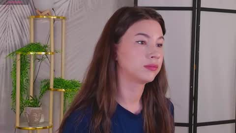 Marie LEAVE YOUR  WITH ME online show from May 2026 05:13:02 AM