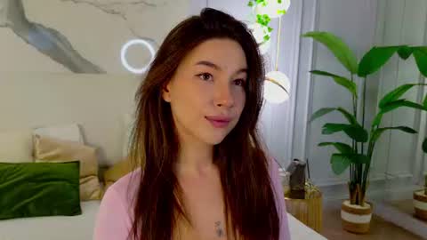 Marie LEAVE YOUR  WITH ME online show from July 2026 06:12:02 PM