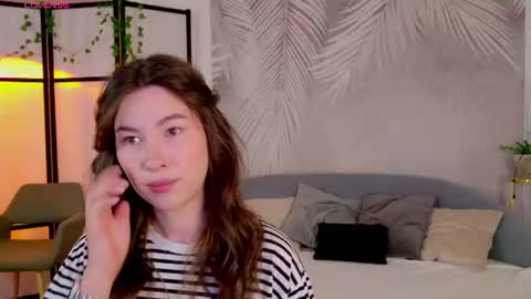 Marie LEAVE YOUR  WITH ME online show from July 2026 05:11:01 AM