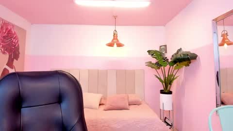 Marie online show from December 2024 03:47:02 AM