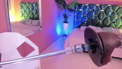 Marie online show from January 2026 04:06:01 AM