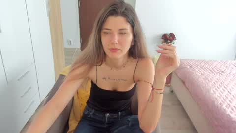 Marie   online show from June 2026 05:41:01 AM