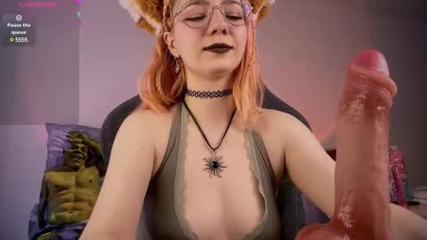 Snapshot of mariel_a_gold chatting on February 2025 07:05:01 AM Mariel Gold online show from February 2025 07:05:01 AM