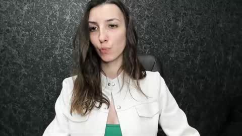 Snapshot of marielleanker chatting on September 2025 06:15:02 AM marielleanker online show from September 2025 06:15:02 AM