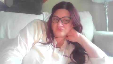 Snapshot of mariemasturbates chatting on November 2025 03:25:02 PM Marie online show from November 2025 03:25:02 PM