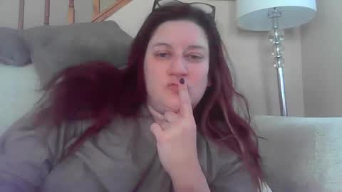 Snapshot of mariemasturbates chatting on November 2025 03:46:01 PM Marie online show from November 2025 03:46:01 PM