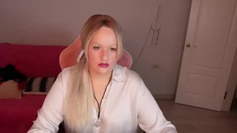 mariemlui online show from October 2025 11:09:02 AM